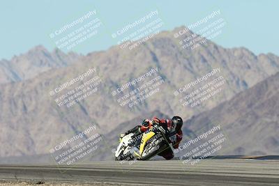 media/Dec-01-2025-Moto Forza (Mon) [[2daa91e15f]]/2-Intermediate Group/Session 4 Turn 9/